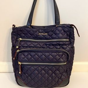 Designed for everyday. It’s spacious enough to hold everything.Plenty of pockets